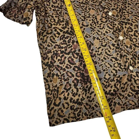 AllSaints Halftone Animal Print Shirt Sz M Short Sleeve Button Down Relaxed - Picture 7 of 10
